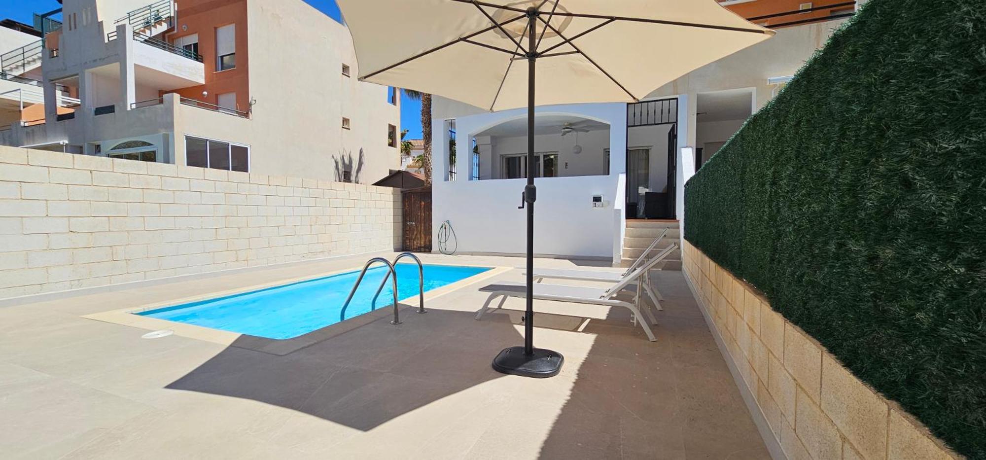 Homes of Spain, Apartamentos Paraíso Vera Playa, Ático Q, Suite Fatu Hiva con piscina privada en solárium, vistas mar en PRIMERA LINEA de PLAYA, WIFI Exterior foto